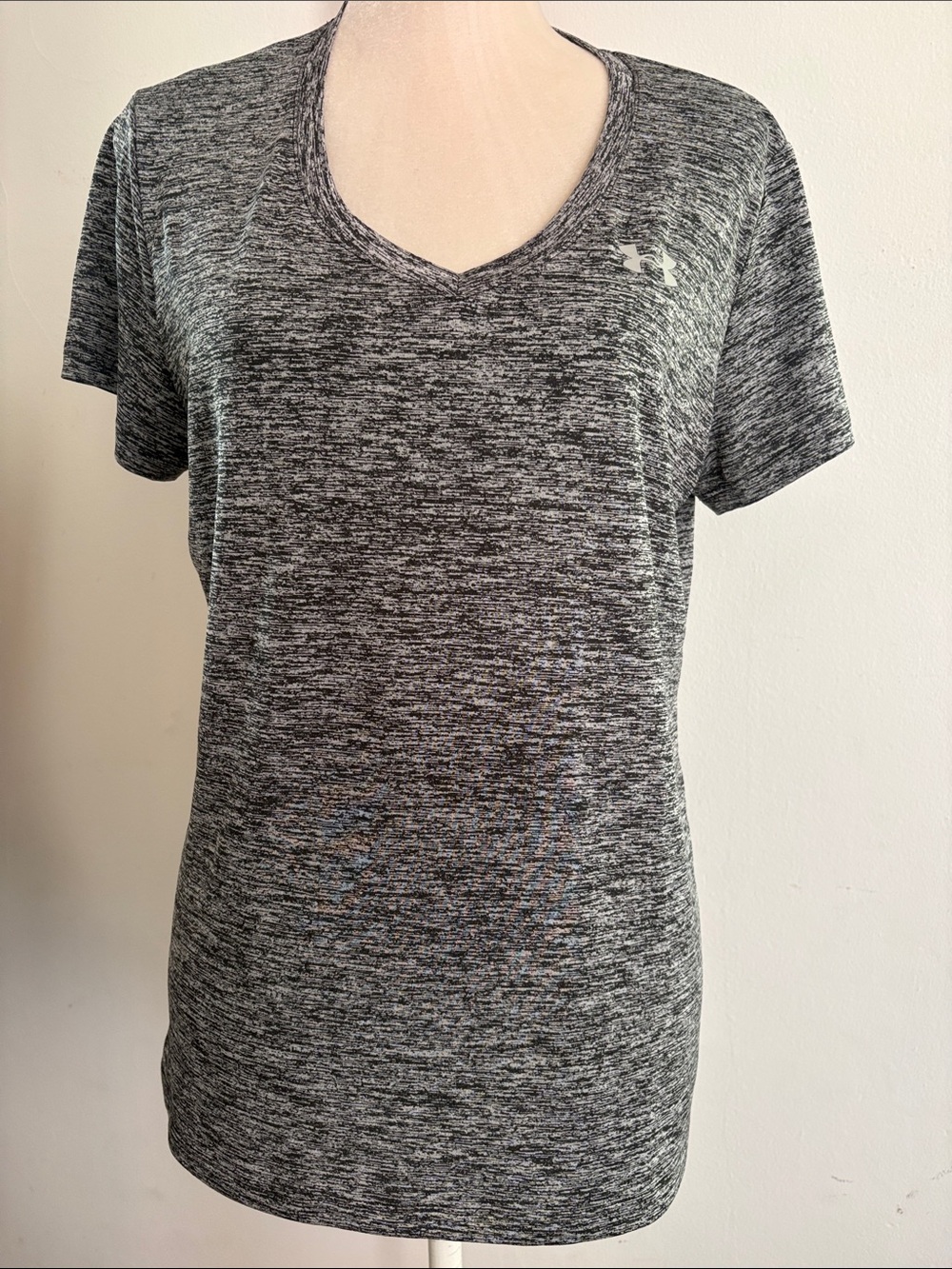 Under Armour Gray Heather V-Neck Short Sleeve Performance Tee Lsz